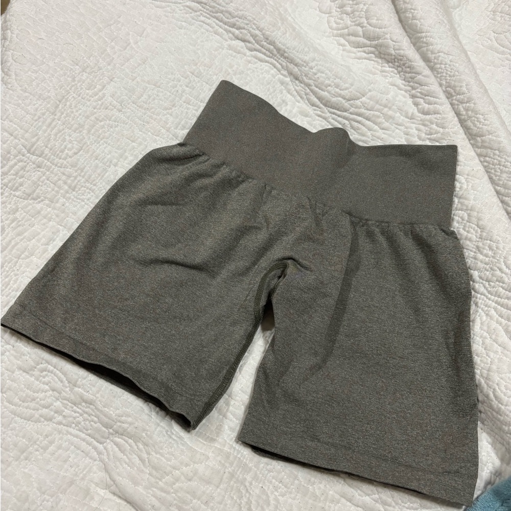NVGTN shorts